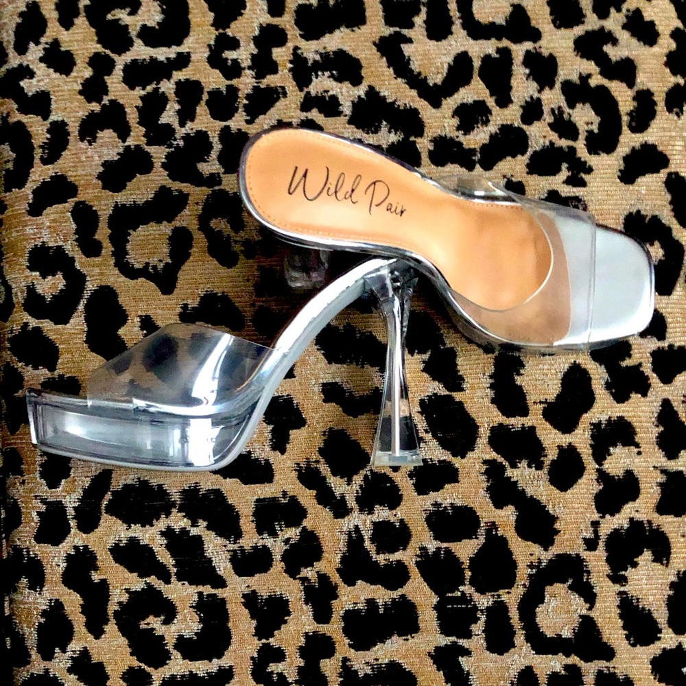 WILD PAIR Clear Slippers